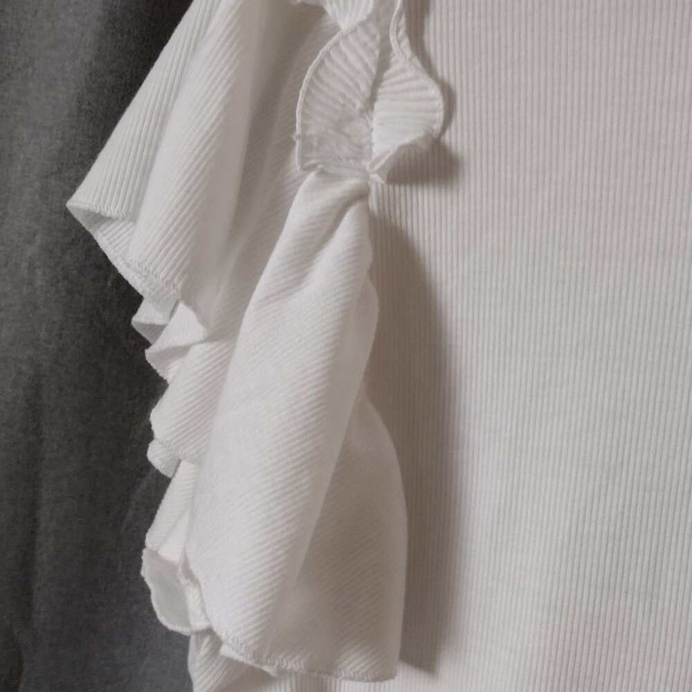 Kiss & Fly White Ruffle Sleeve Ribbed Top Size 1X Flutter Sleeve Blouse - Picture 7 of 8